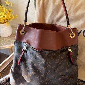 Louis Vuitton Tuileries Hobo